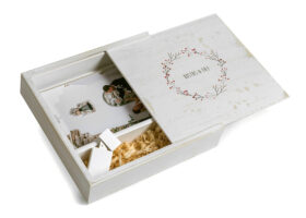 20-Usb Photo Box and Stick